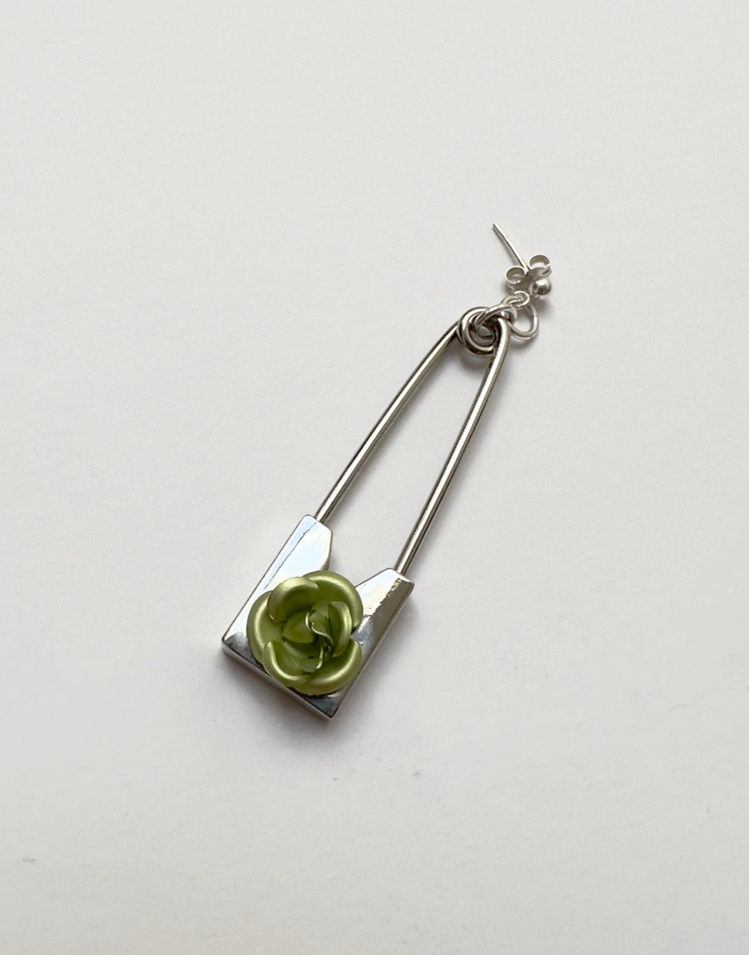 Metallic Rose (Single earring)